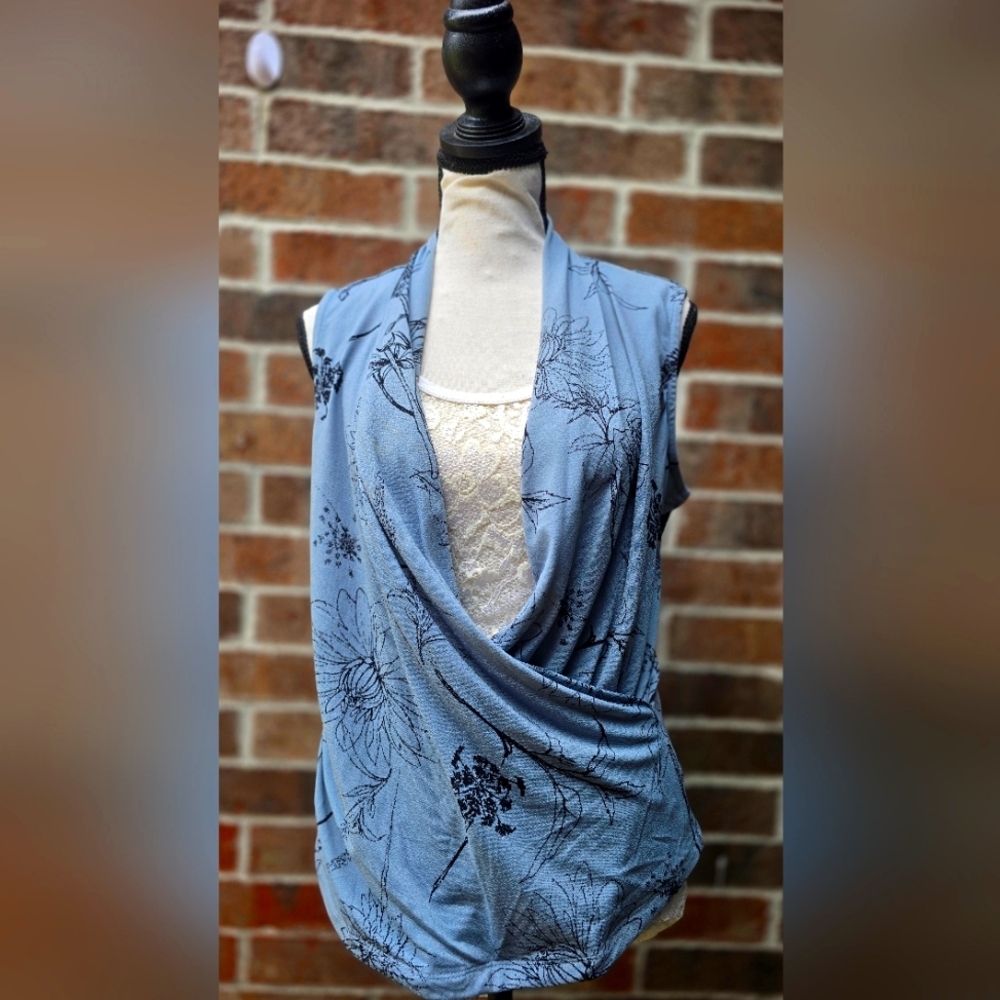 T Tahari Blue/Gray Wrap Tank Top